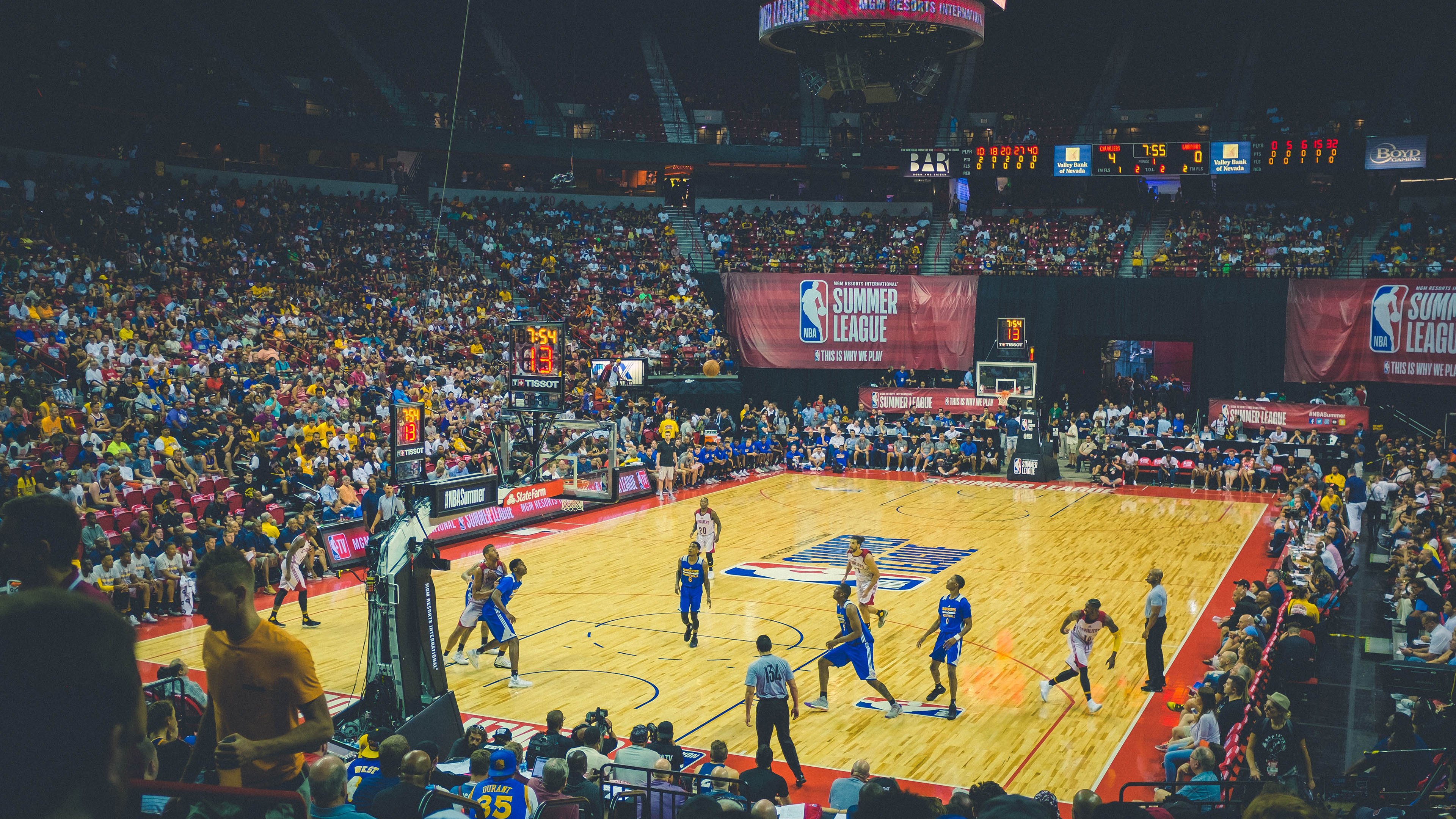 勇士带队取胜!,德约科维奇重要时刻最后时刻胜出热度持续攀升